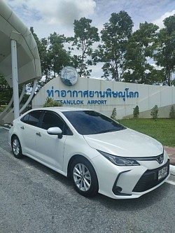 รถเก่ง 5 ที่นั่ง