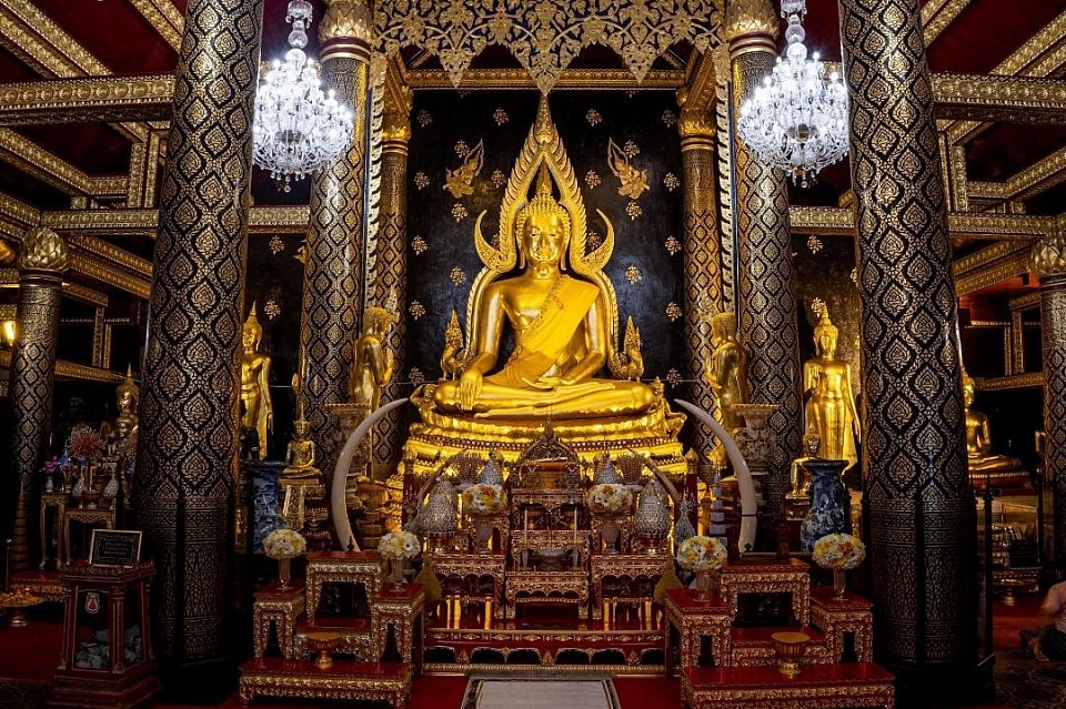 พระพุทธชินราช วัดพระศรีรัตนมหาธาตุ วรมหาวิหาร (วัดใหญ่)