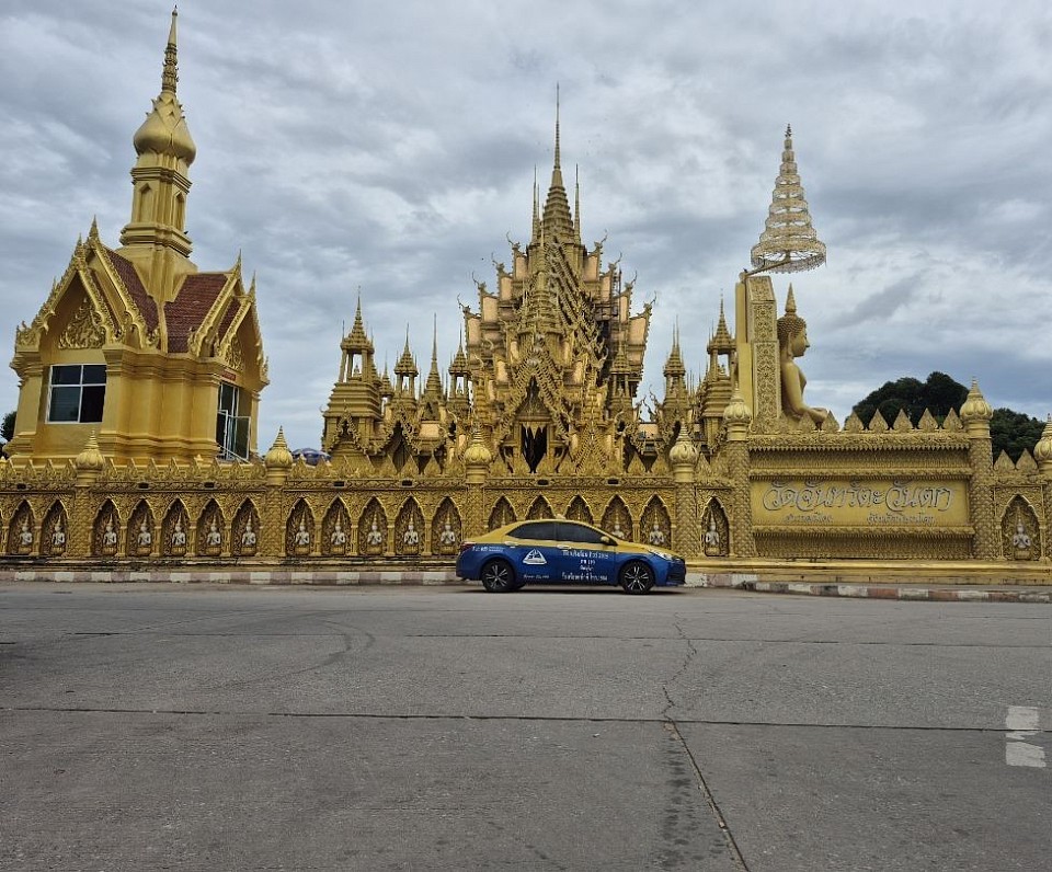 วัดจันทร์ตะวันตก พิษณุโลก